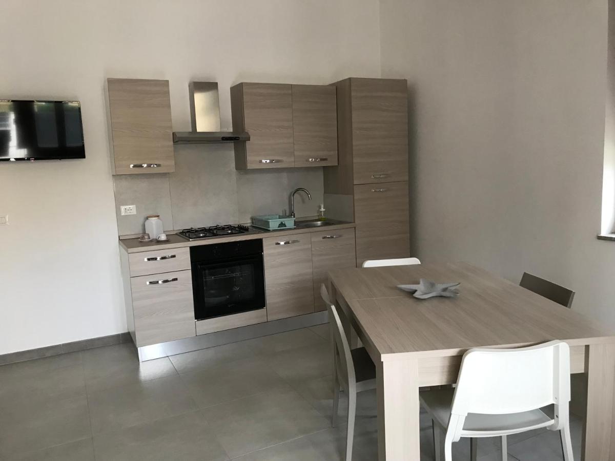 אבולה Scogliera Apartments מראה חיצוני תמונה