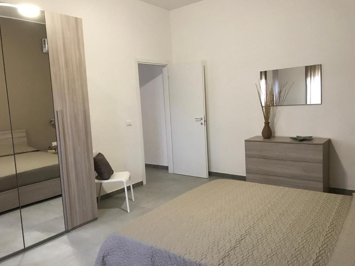 אבולה Scogliera Apartments מראה חיצוני תמונה