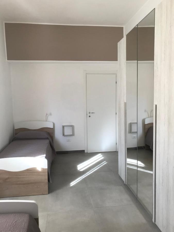 אבולה Scogliera Apartments מראה חיצוני תמונה