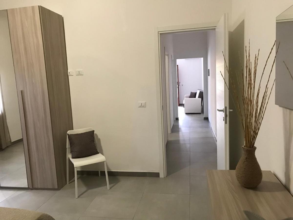 אבולה Scogliera Apartments מראה חיצוני תמונה