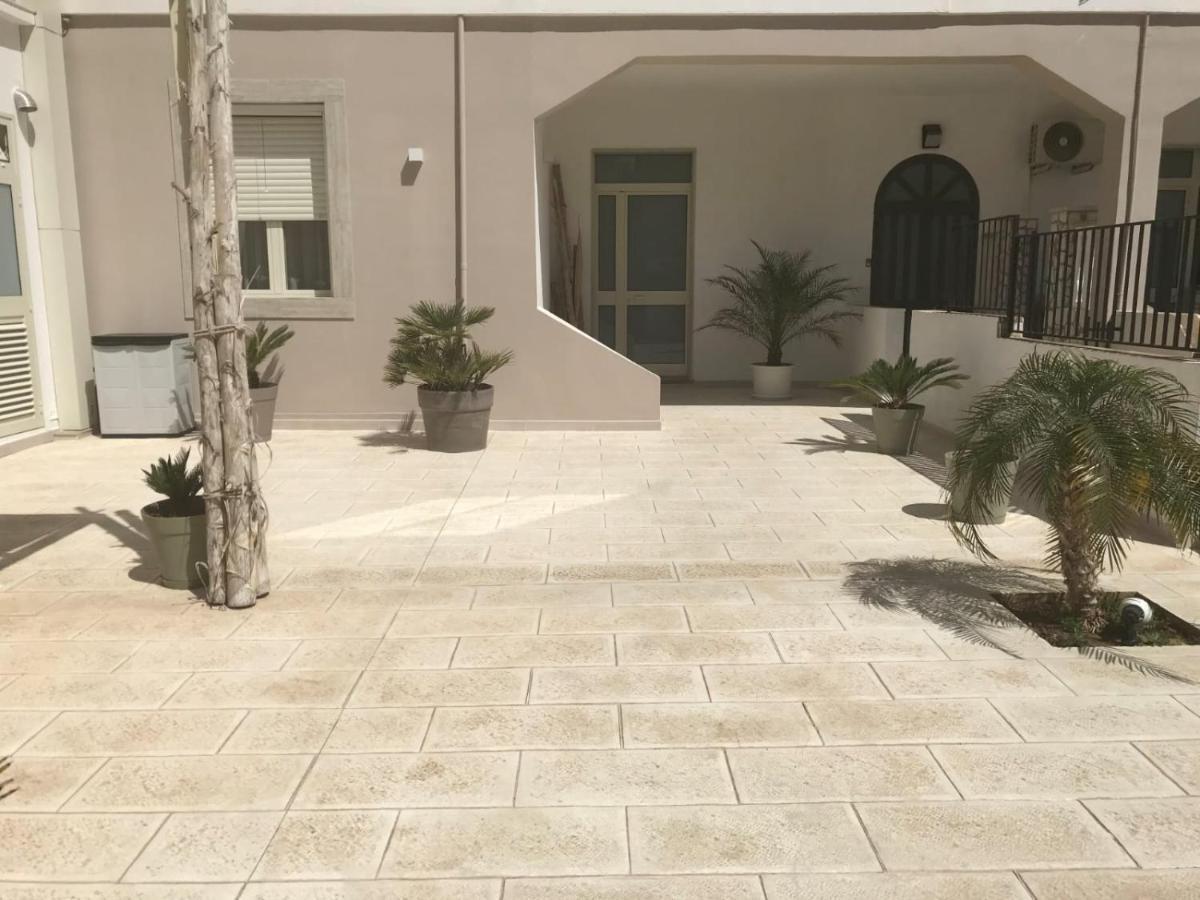אבולה Scogliera Apartments מראה חיצוני תמונה