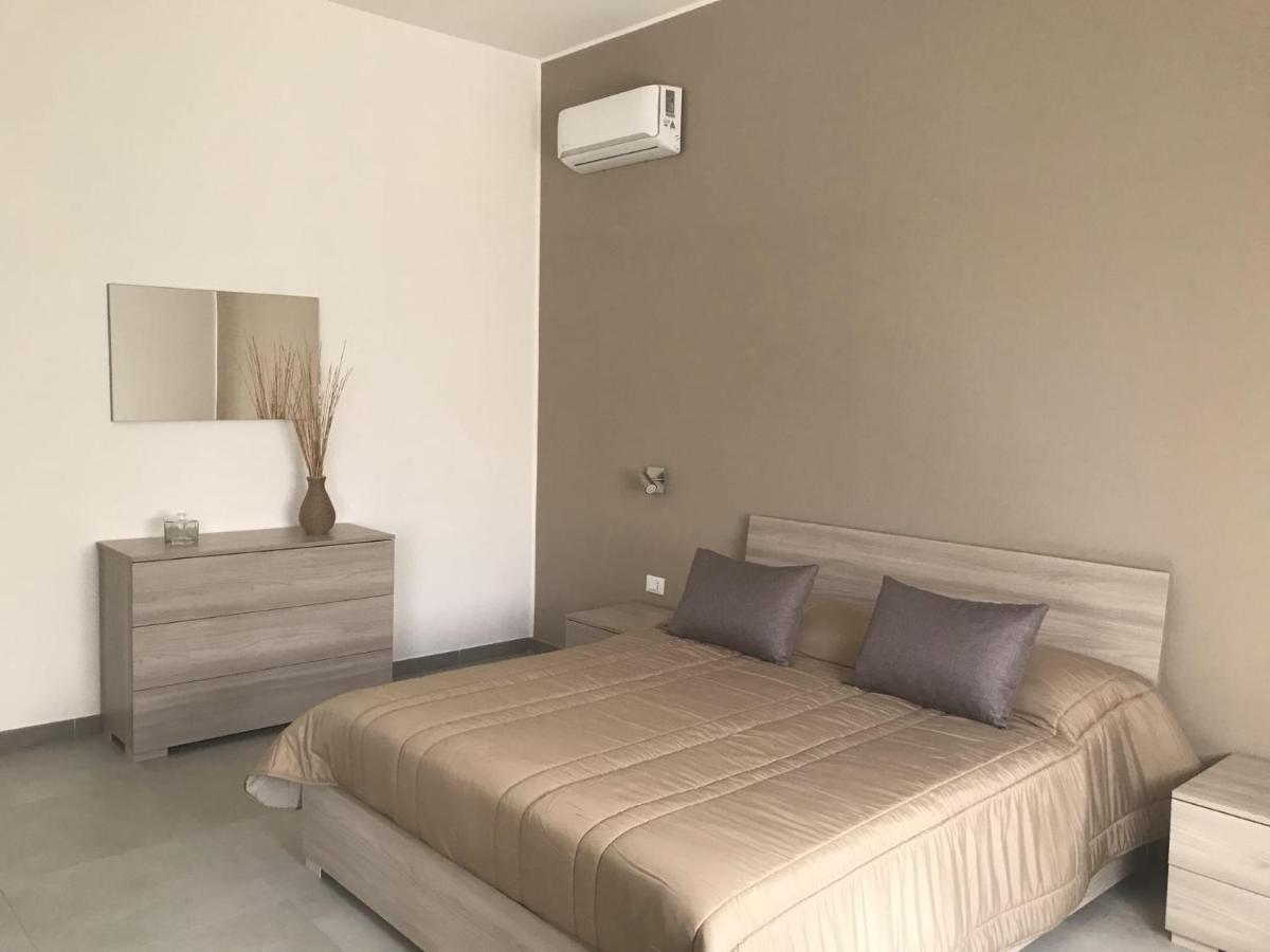 אבולה Scogliera Apartments מראה חיצוני תמונה